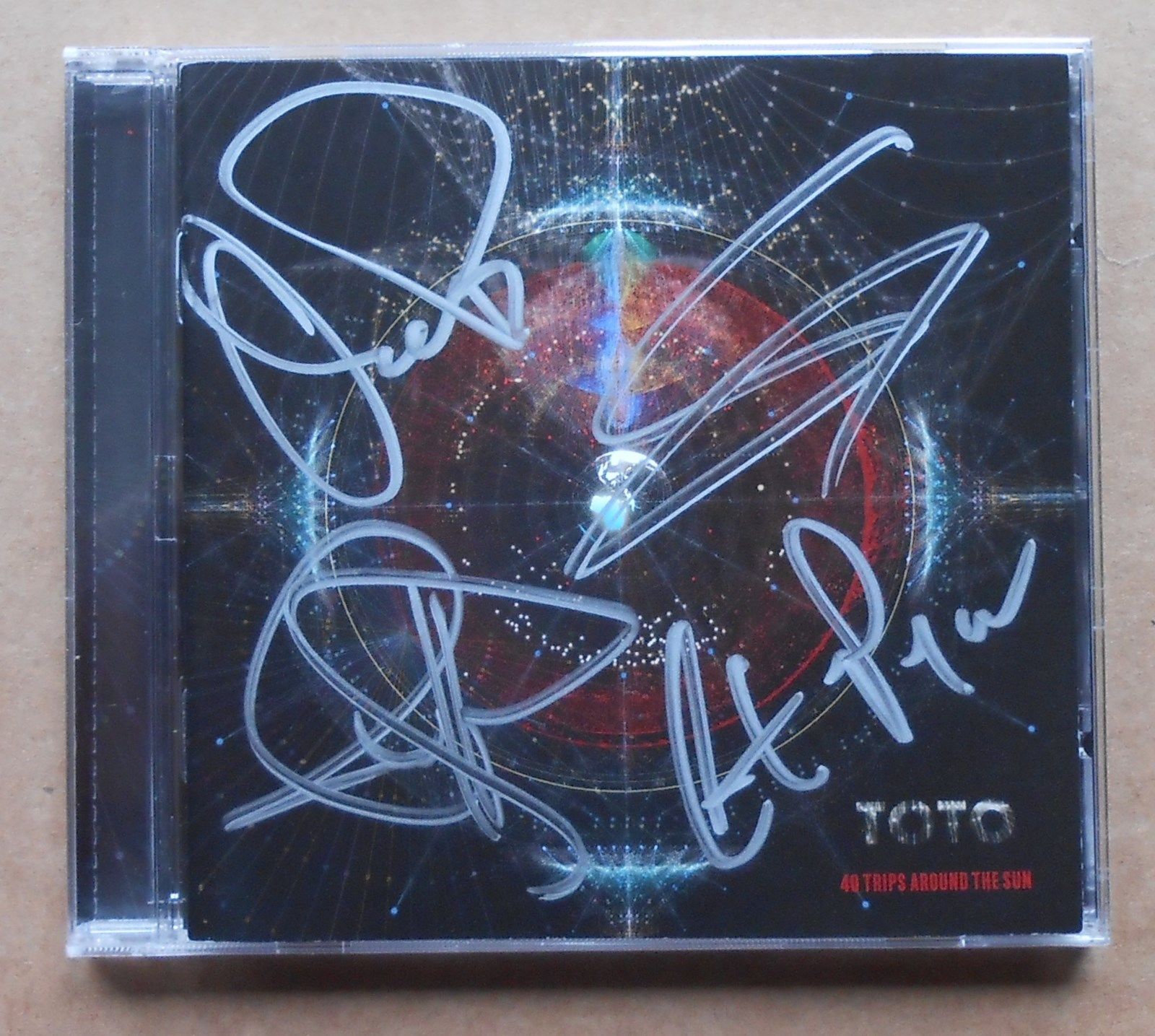 popsike.com - TOTO BAND AUTOGRAPHED NEW 2018 CD 40 TRIPS AROUND THE SUN  STEVE LUKATHER PAICH++ - auction details