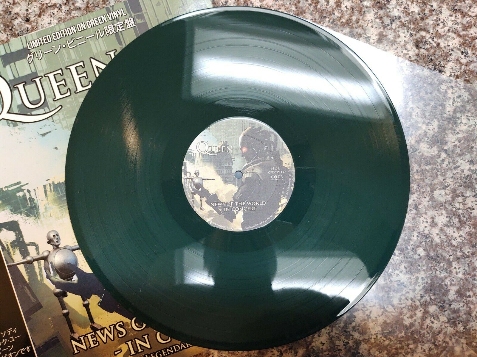 popsike.com - QUEEN NEWS OF THE WORLD IN CONCERT Record GREEN Color Vinyl  CODA Bootleg UK LP - auction details